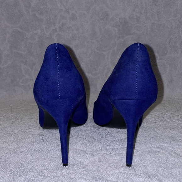 Blue crushed velvet heals - Picture 3 of 6